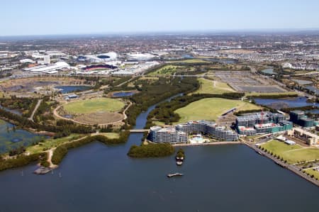 Aerial Image of MARINER\'S COVE