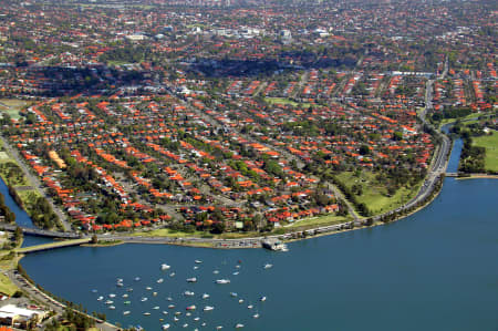 Aerial Image of DOBROYD POINT AND HABERFIELD