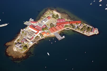 Aerial Image of SPECTACLE ISLAND