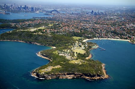 Aerial Image of MIDDLE HEAD