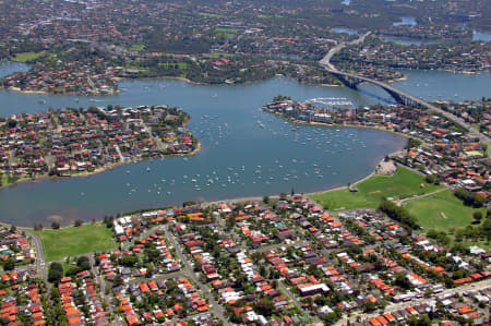 Aerial Image of DRUMMOYNE AND CHISWICK