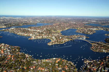 Aerial Image of HUNTERS HILL TO DRUMMOYNE