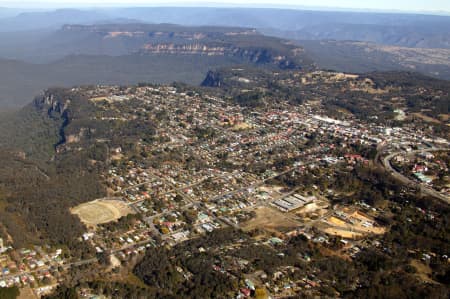 Aerial Image of LEURA AND KATOOMBA