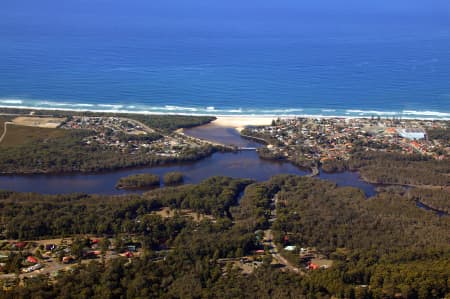 Aerial Image of LAKE CATHIE