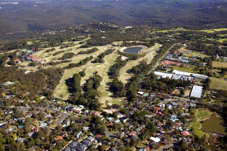 Aerial Image of ELANORA GOLF COURSE