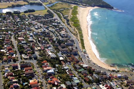 Aerial Image of CURL CURL BEACH