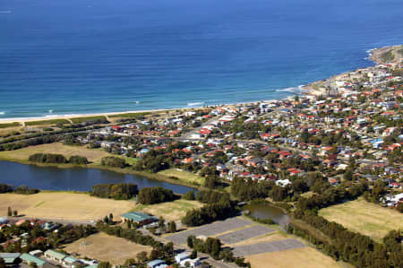 Aerial Image of CURL CURL