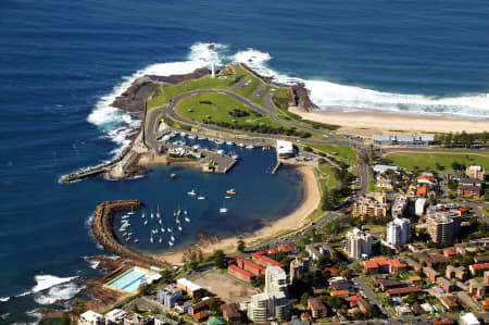 Aerial Image of WOLLONGONG HARBOUR & FLAGSTAFF POINT