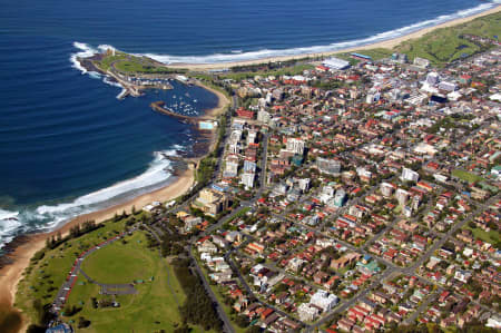 Aerial Image of WOLLONGONG CITY AND HARBOUR