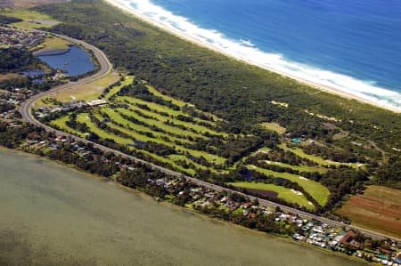 Aerial Image of PORT KEMBLA GOLF COURSE