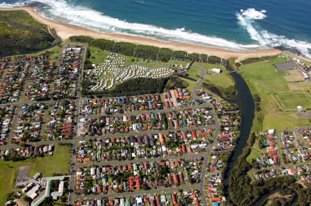 Aerial Image of CORRIMAL BEACH