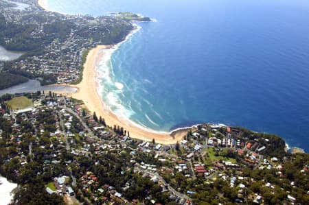Aerial Image of AVOCA BEACH