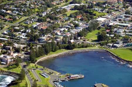 Aerial Image of KIAMA HARBOUR & BLACK BEACH