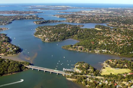 Aerial Image of COMO AND OYSTER BAY
