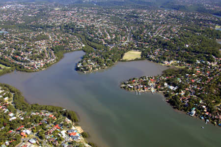 Aerial Image of OYSTER BAY