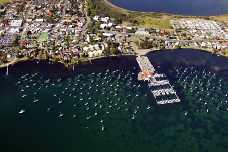 Aerial Image of LAKE MACQUARIE YACHT CLUB  BELMONT