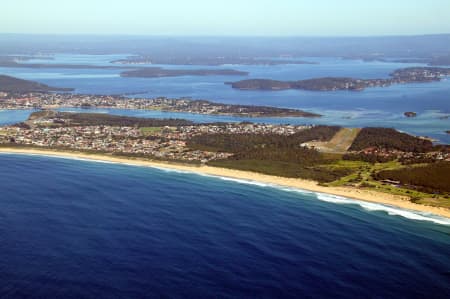 Aerial Image of PELICAN AND BLACKSMITHS