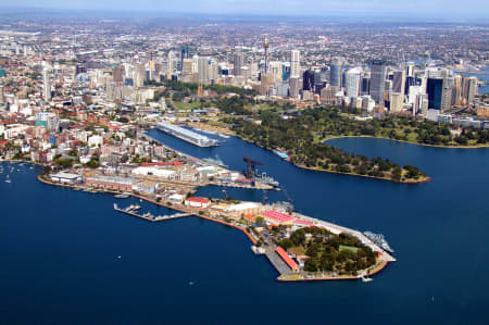 Aerial Image of GARDEN ISLAND AND THE CITY