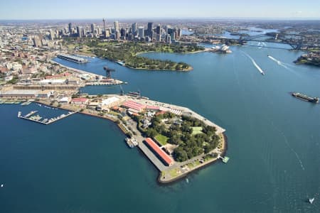 Aerial Image of GARDEN ISLAND