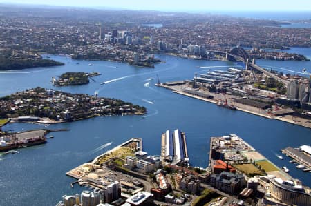 Aerial Image of PYRMONT  TO THE HARBOUR.