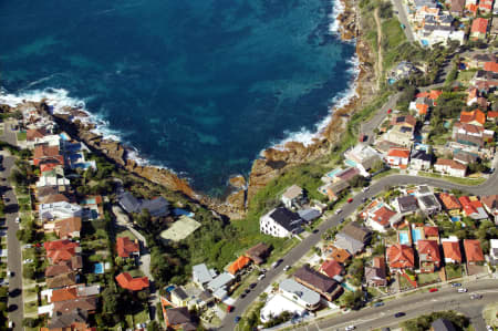 Aerial Image of LURLINE BAY.