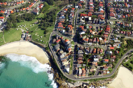 Aerial Image of BRONTE BEACH AND NORTH HEADLAND