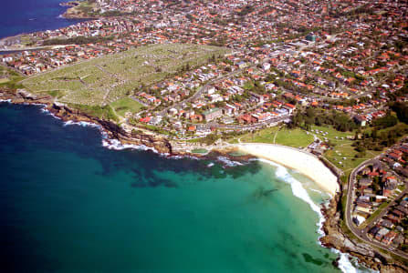 Aerial Image of BRONTE BEACH AND WAVERLEY CEMETERY