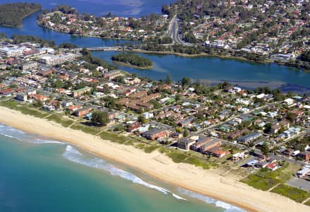 Aerial Image of NARRABEEN PENINSULA