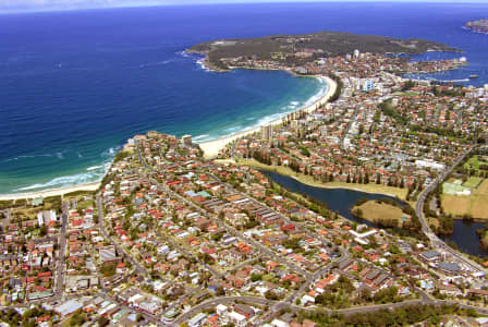 Aerial Image of SOUTH EASTERLY VIEW OF QUEENSCLIFF HEADLAND.