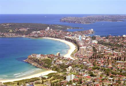 Aerial Image of LOOKING SOUTH OVER QUEENSCLIFF