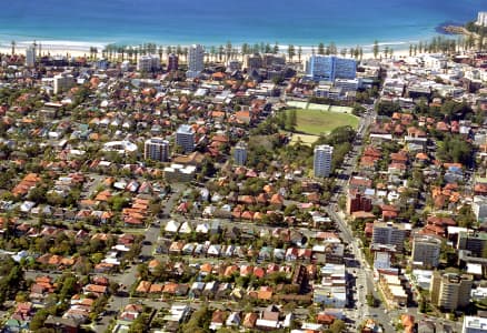 Aerial Image of LOOKING EAST TO MANLY BEACH