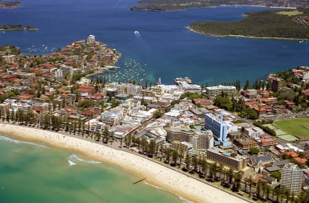 Aerial Image of MANLY FROM THE OCEAN