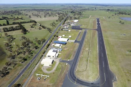 Aerial Image of ARMIDALE AIRPORT