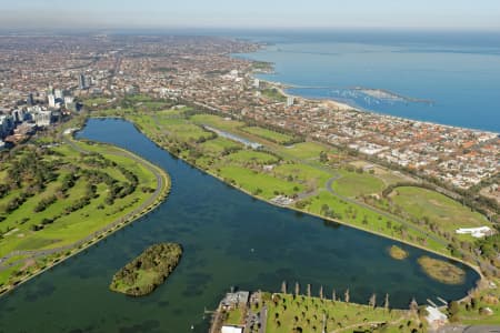 Aerial Image of ALBERT PARK LAKE LOOKING SOUTH-EAST