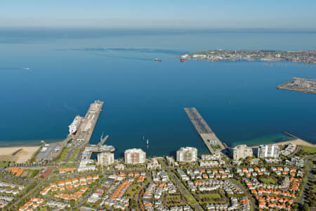 Aerial Image of PORT MELBOURNE LOOKING SOUTH