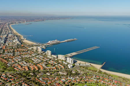 Aerial Image of PORT MELBOURNE LOOKING SOUTH-EAST