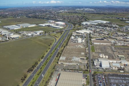 Aerial Image of LAVERTON NORTH