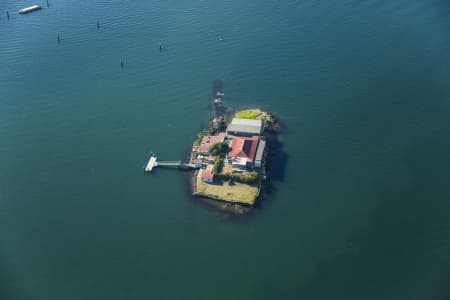 Aerial Image of SPECTACLE ISLAND