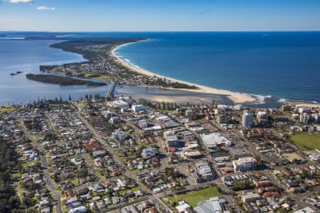 Aerial Image of THE ENTRANCE
