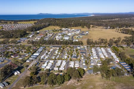 Aerial Image of HALLIDAYS POINT