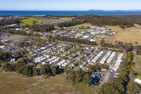 Aerial Image of HALLIDAYS POINT