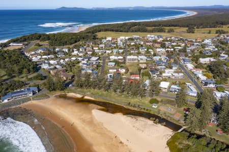 Aerial Image of BLACK HEAD