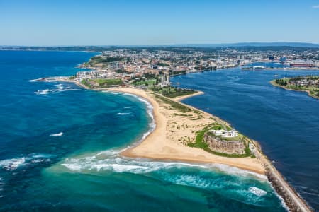 Aerial Image of NOBBYS HEAD NEWCASTLE