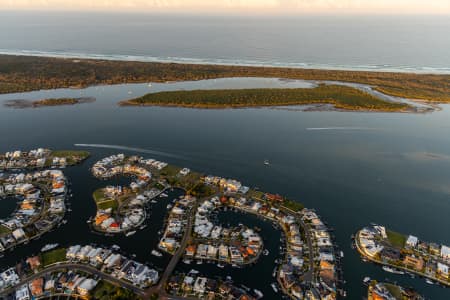 Aerial Image of PARADISE POINT