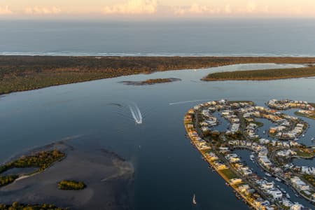 Aerial Image of PARADISE POINT