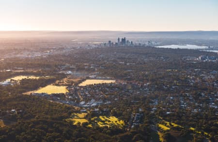 Aerial Image of MOUNT CLAREMONT