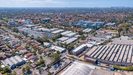 Aerial Image of CLEMTON PARK LOOKING AT CBD