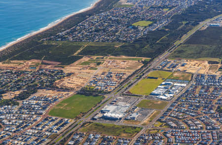 Aerial Image of Lakelands