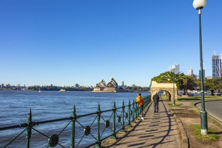 Aerial Image of MILSONS POINT
