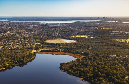 Aerial Image of NORTH LAKE